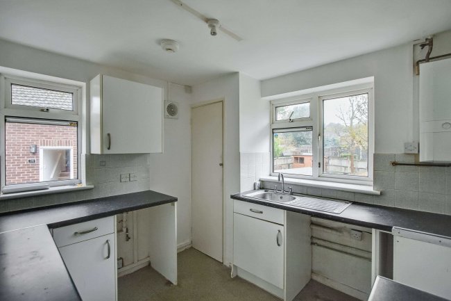 32 Ladbrooke Crescent, Sidcup, DA14 4RT 9