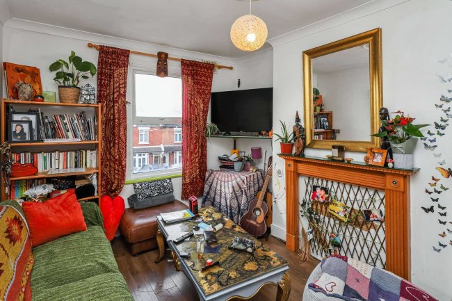 22 Rucklidge Avenue, Harlesden, London, NW10 4PS 2