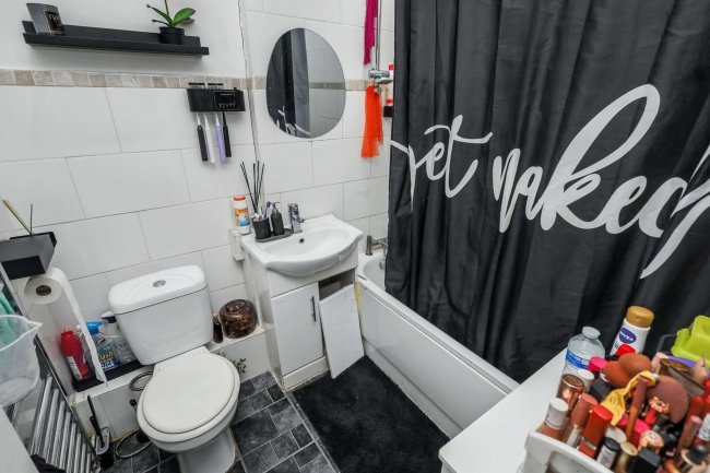 22 Rucklidge Avenue, Harlesden, London, NW10 4PS 2