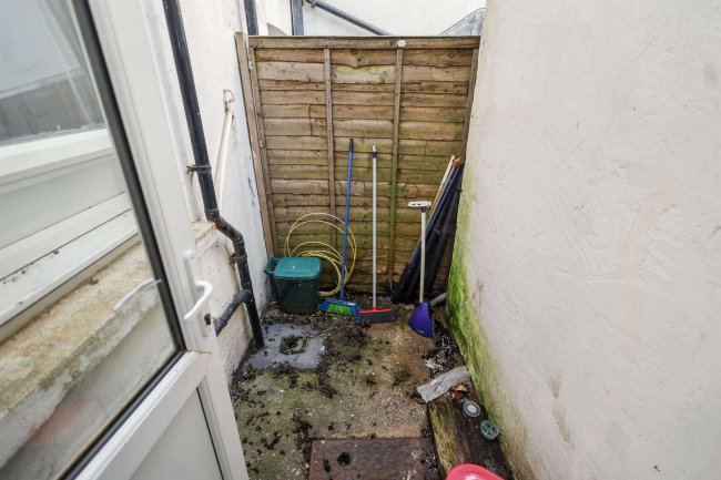 22 Rucklidge Avenue, Harlesden, London, NW10 4PS 2