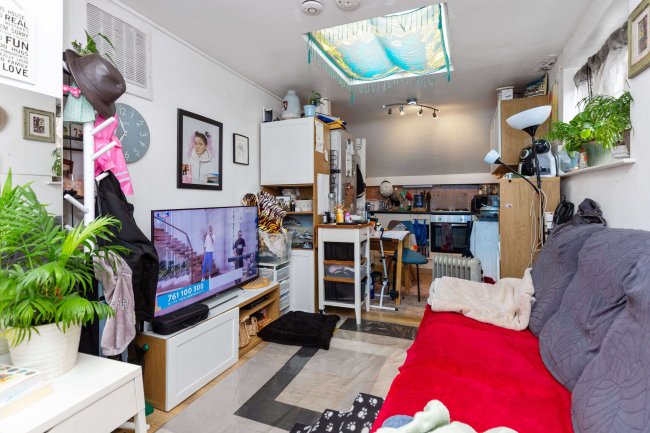 61-63 Tottenham Lane, Crouch End, London, N8 9BE 2