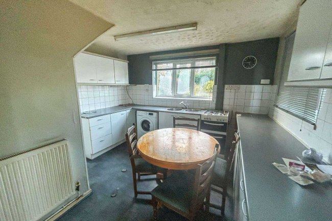 219 Westgate, Walsall, West Midlands, WS9 8BS 5