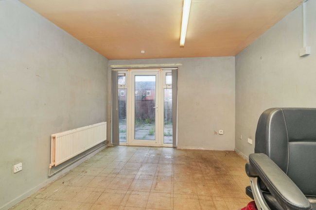 155 Ripon Street, Plungington, Preston, Lancashire, PR1 7LX 10