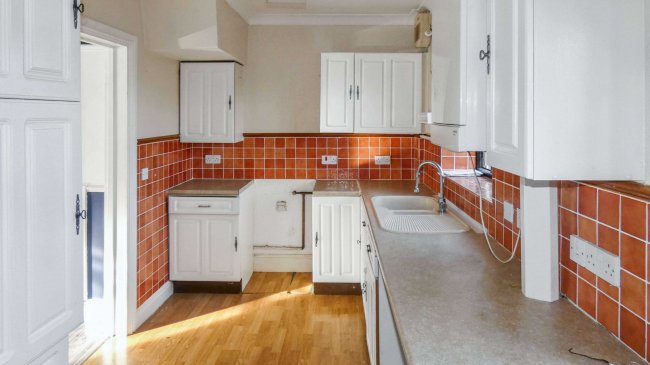 58 York Road, North Hull Estate, Hull, East Yorkshire, HU6 9RA 9