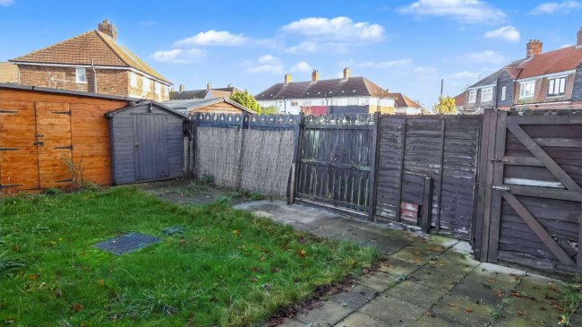 58 York Road, North Hull Estate, Hull, East Yorkshire, HU6 9RA 9