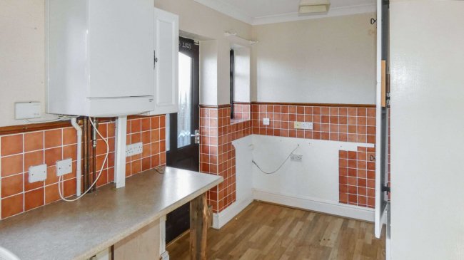 58 York Road, North Hull Estate, Hull, East Yorkshire, HU6 9RA 9