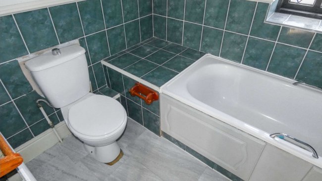 58 York Road, North Hull Estate, Hull, East Yorkshire, HU6 9RA 9