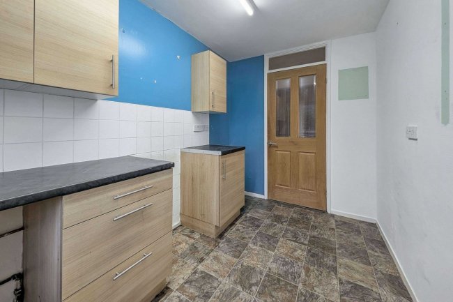 87 Cambo Place, North Shields, Tyne and Wear, NE30 3RL 8