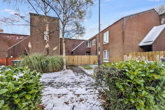 87 Cambo Place, North Shields, Tyne and Wear, NE30 3RL 8