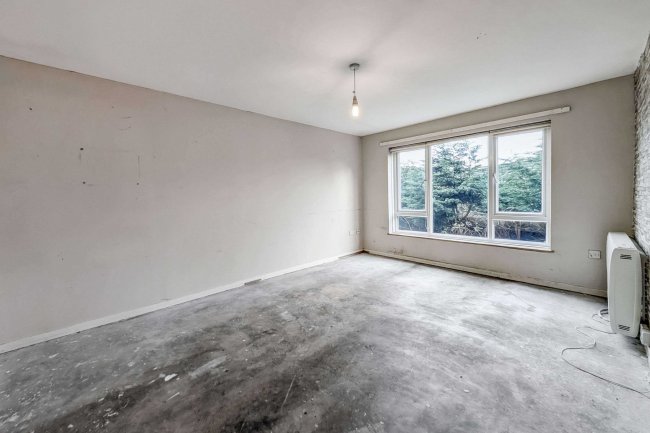 87 Cambo Place, North Shields, Tyne and Wear, NE30 3RL 8