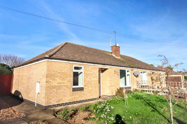 77 Harris Crescent, Needingworth, St. Ives, Cambridgeshire PE27 4TE 1