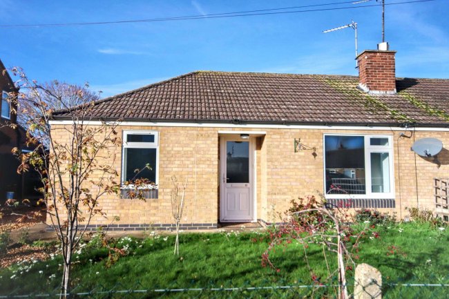 77 Harris Crescent, Needingworth, St. Ives, Cambridgeshire PE27 4TE 1