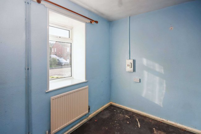 77 Harris Crescent, Needingworth, St. Ives, Cambridgeshire PE27 4TE 1