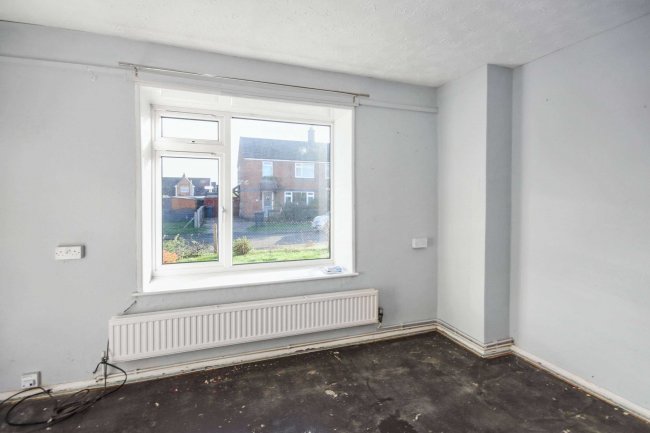 77 Harris Crescent, Needingworth, St. Ives, Cambridgeshire PE27 4TE 1