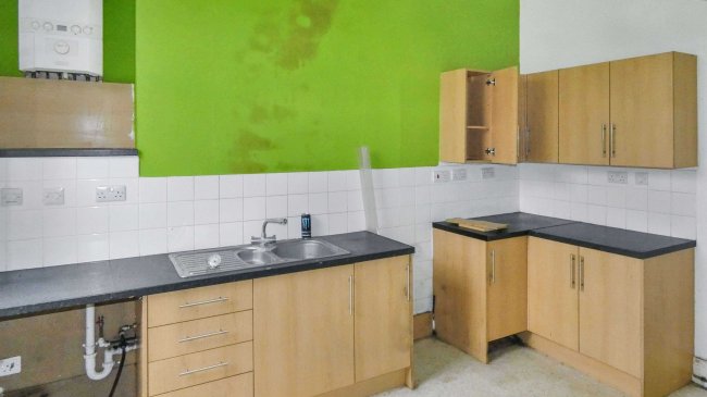 Flat 2, 22 Morpeth Street, Springbank, Hull, HU3 1RG 5