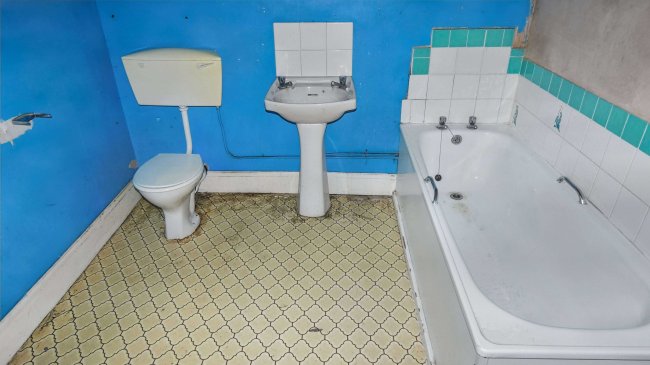 Flat 2, 22 Morpeth Street, Springbank, Hull, HU3 1RG 5