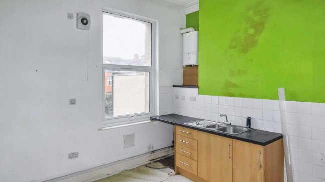 Flat 2, 22 Morpeth Street, Springbank, Hull, HU3 1RG 5