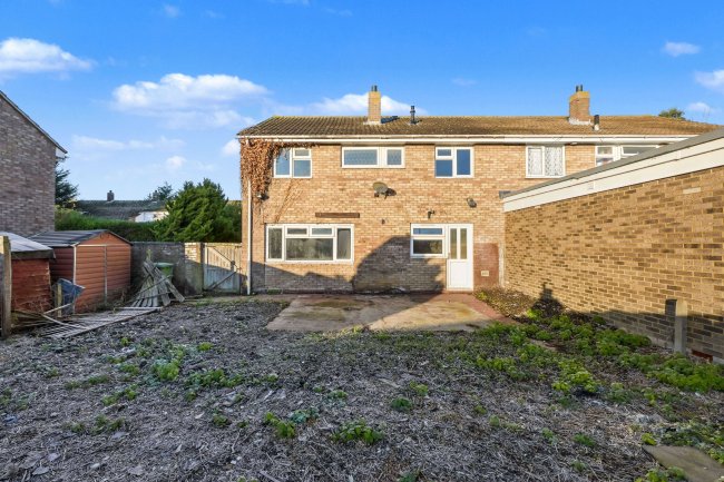 51 Sallowbush Road, Huntingdon, Cambridgeshire PE29 7BE 1