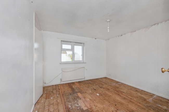 51 Sallowbush Road, Huntingdon, Cambridgeshire PE29 7BE 1