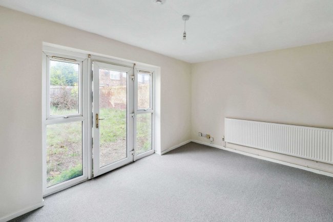 15 Brook Close, Bulwell, Nottingham, Nottinghamshire, NG6 8NL 3