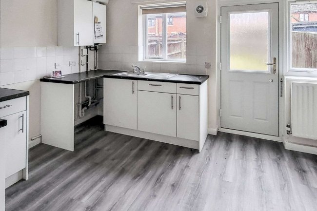 17 Epsom Road, Lincoln, Lincolnshire, LN6 0FJ 8