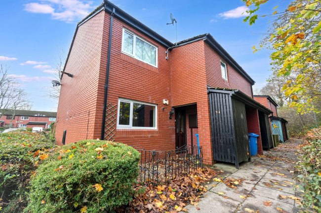 94 The Hove, Murdishaw, Runcorn, Cheshire, WA7 6EE 10