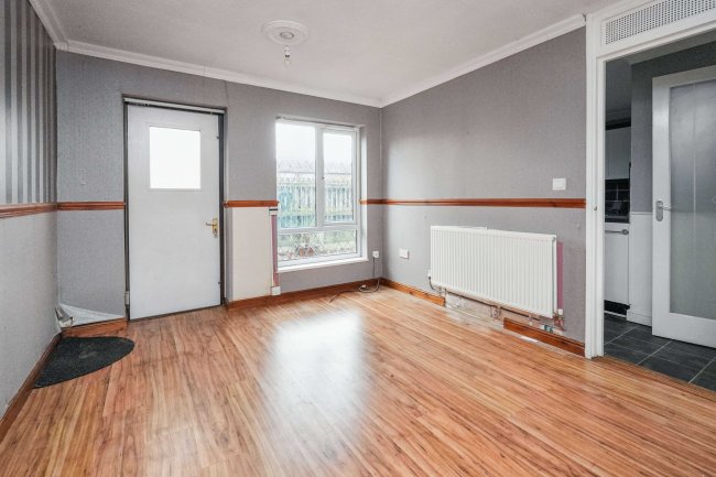 94 The Hove, Murdishaw, Runcorn, Cheshire, WA7 6EE 10