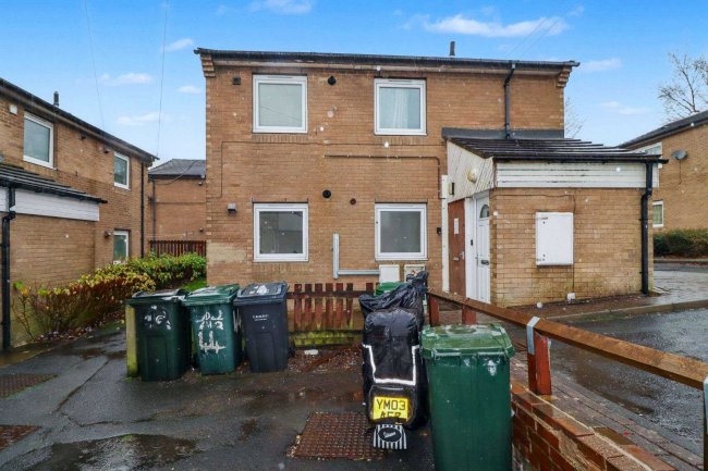 38 West Bank Close, Keighley, West Yorkshire, BD22 6HQ 3