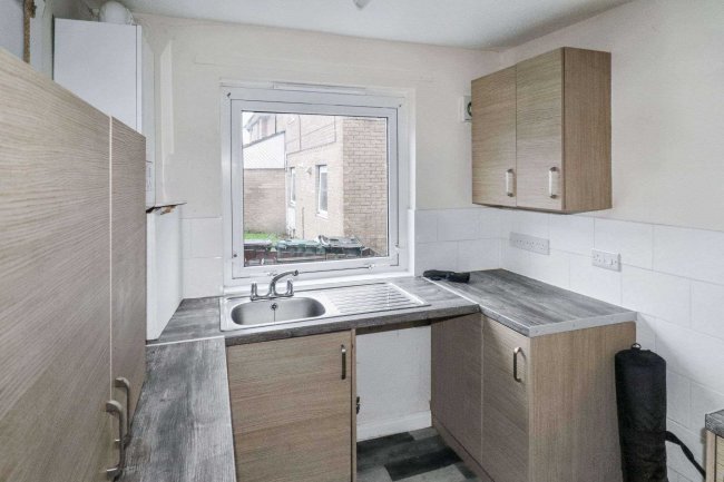 38 West Bank Close, Keighley, West Yorkshire, BD22 6HQ 3