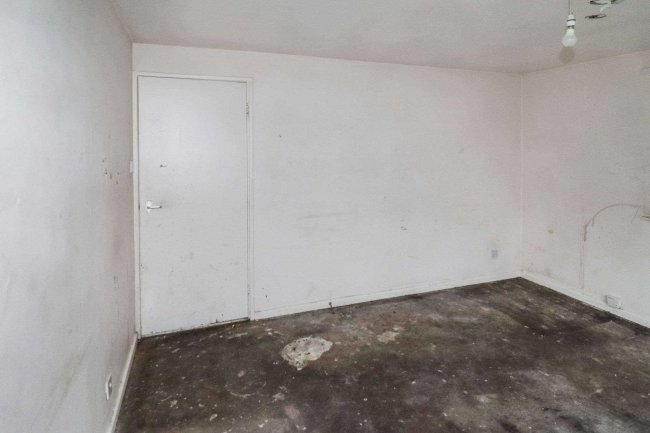 38 West Bank Close, Keighley, West Yorkshire, BD22 6HQ 3