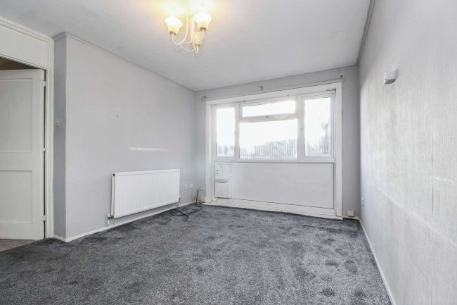 14 Heddon Walk, Hawkshead, Bradford, West Yorkshire, BD5 0TE 2