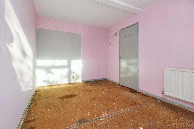 14 Heddon Walk, Hawkshead, Bradford, West Yorkshire, BD5 0TE 2