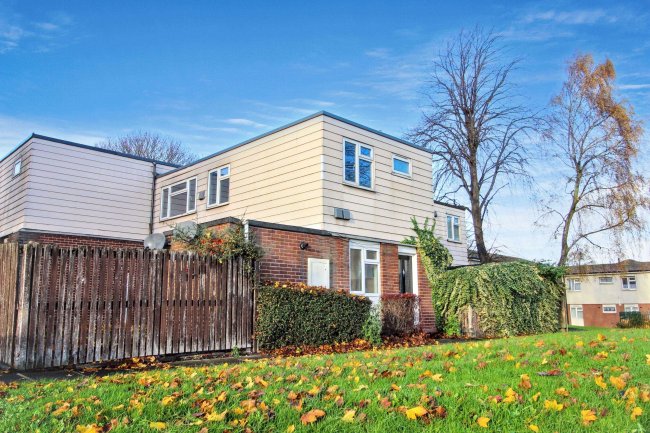 14 Heddon Walk, Hawkshead, Bradford, West Yorkshire, BD5 0TE 2