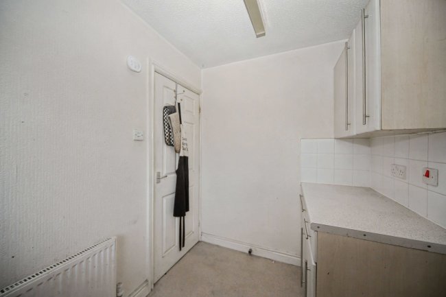 26 Pelham Street, Blackburn, Lancashire, BB1 5LA 6