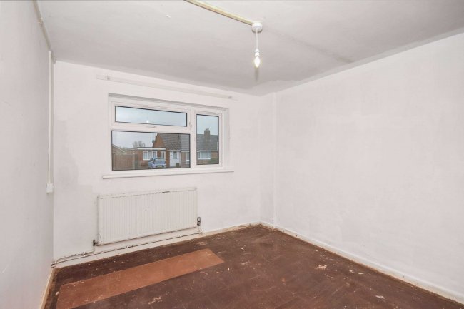 64 Longsands Road, St. Neots, Cambridgeshire PE19 1TE 3