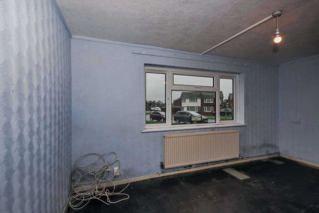 64 Longsands Road, St. Neots, Cambridgeshire PE19 1TE 3