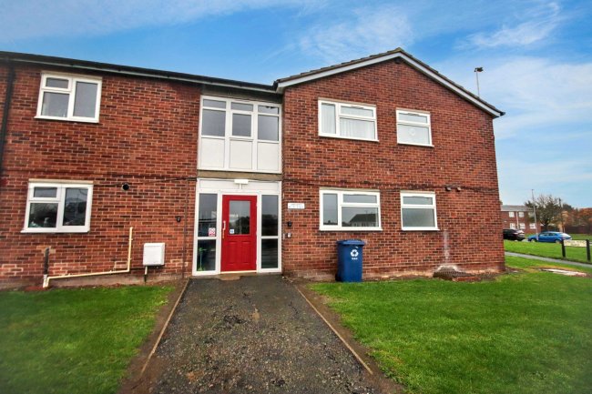 64 Longsands Road, St. Neots, Cambridgeshire PE19 1TE 3