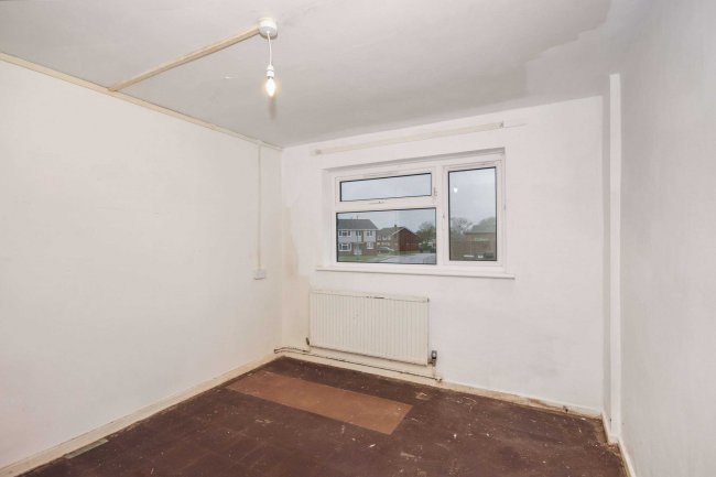 64 Longsands Road, St. Neots, Cambridgeshire PE19 1TE 3