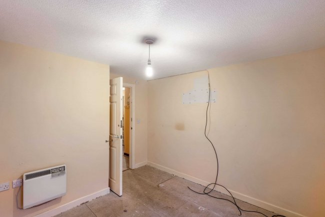 Flat 4, 2 Park Place, Knaresborough, North Yorkshire, HG5 0ER 9