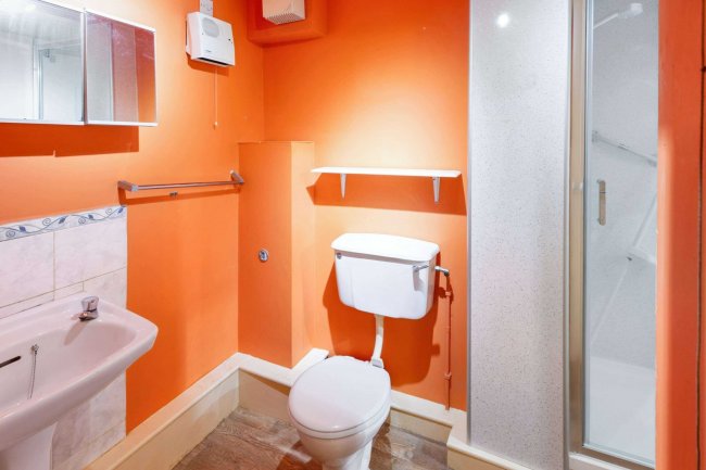 Flat 4, 2 Park Place, Knaresborough, North Yorkshire, HG5 0ER 9