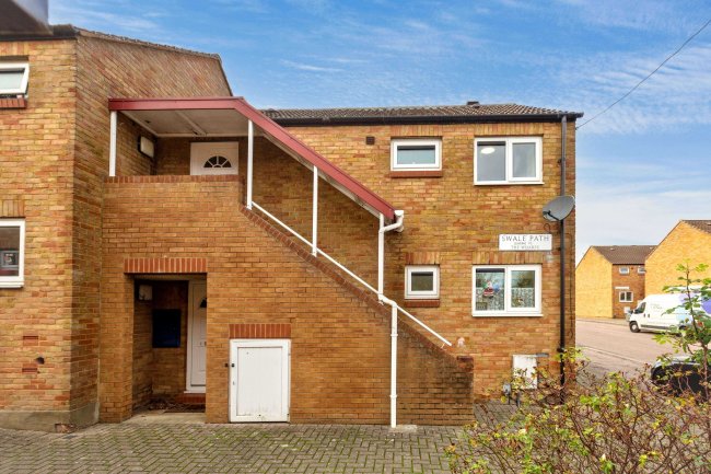 3 Swale Path, Bedford, Bedfordshire, MK41 7XS 2