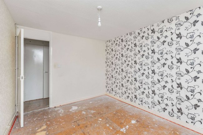 3 Swale Path, Bedford, Bedfordshire, MK41 7XS 2