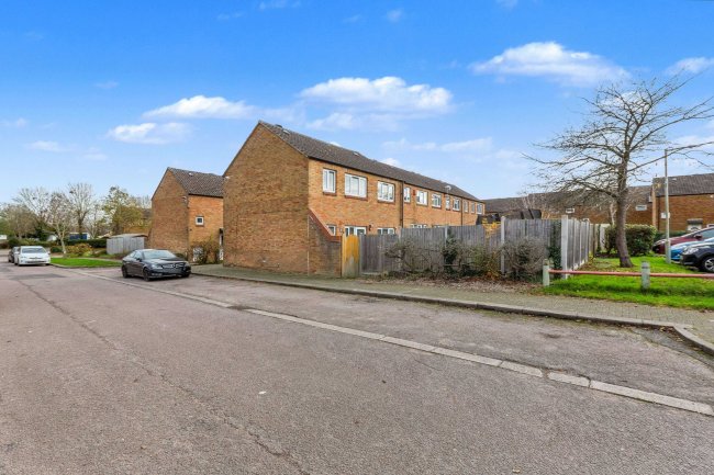 3 Swale Path, Bedford, Bedfordshire, MK41 7XS 2
