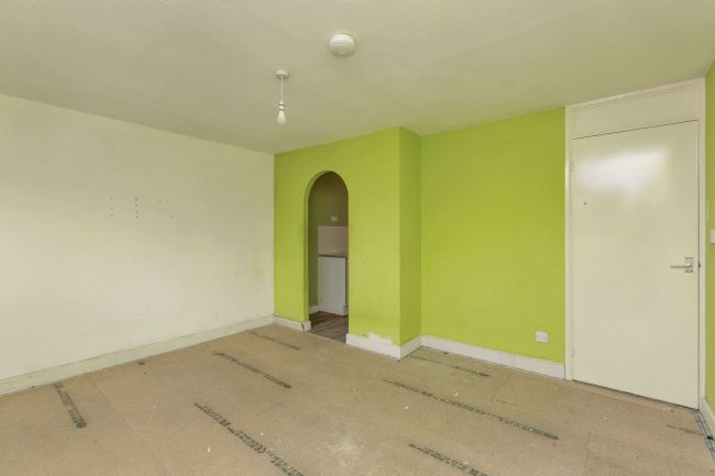 3 Swale Path, Bedford, Bedfordshire, MK41 7XS 2