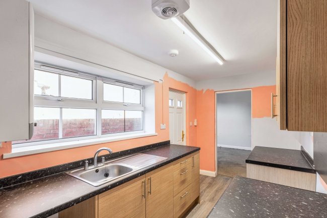 37 Digby Street, Crosby, Scunthorpe, North Lincolnshire, DN15 6DB 9