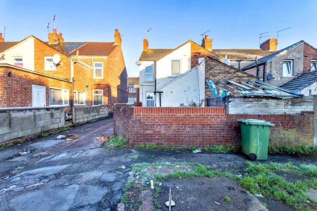 37 Digby Street, Crosby, Scunthorpe, North Lincolnshire, DN15 6DB 9