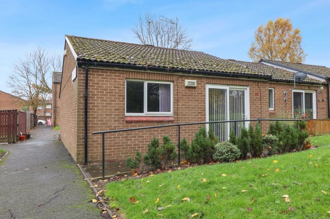 17 Myton Walk, Hemlington, Middlesbrough, Cleveland, TS8 9ND 2