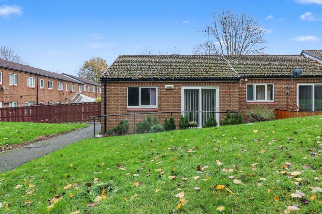 17 Myton Walk, Hemlington, Middlesbrough, Cleveland, TS8 9ND 2