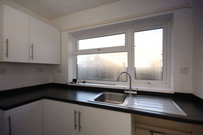 3 The Rhees, Colne, Huntingdon, Cambridgeshire PE28 3NA 2