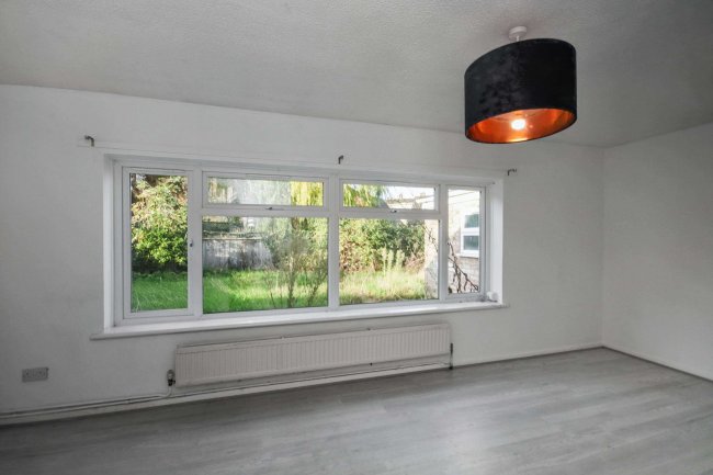 3 The Rhees, Colne, Huntingdon, Cambridgeshire PE28 3NA 2